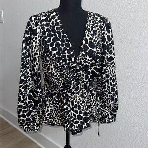 Stylish Black and White Women's Top